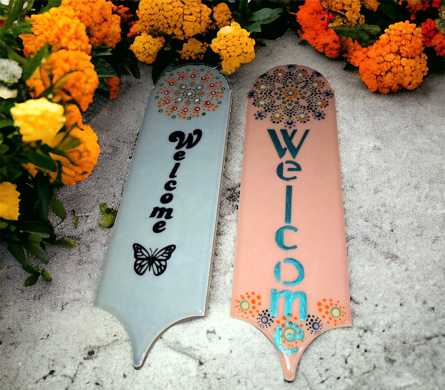Welcome signs