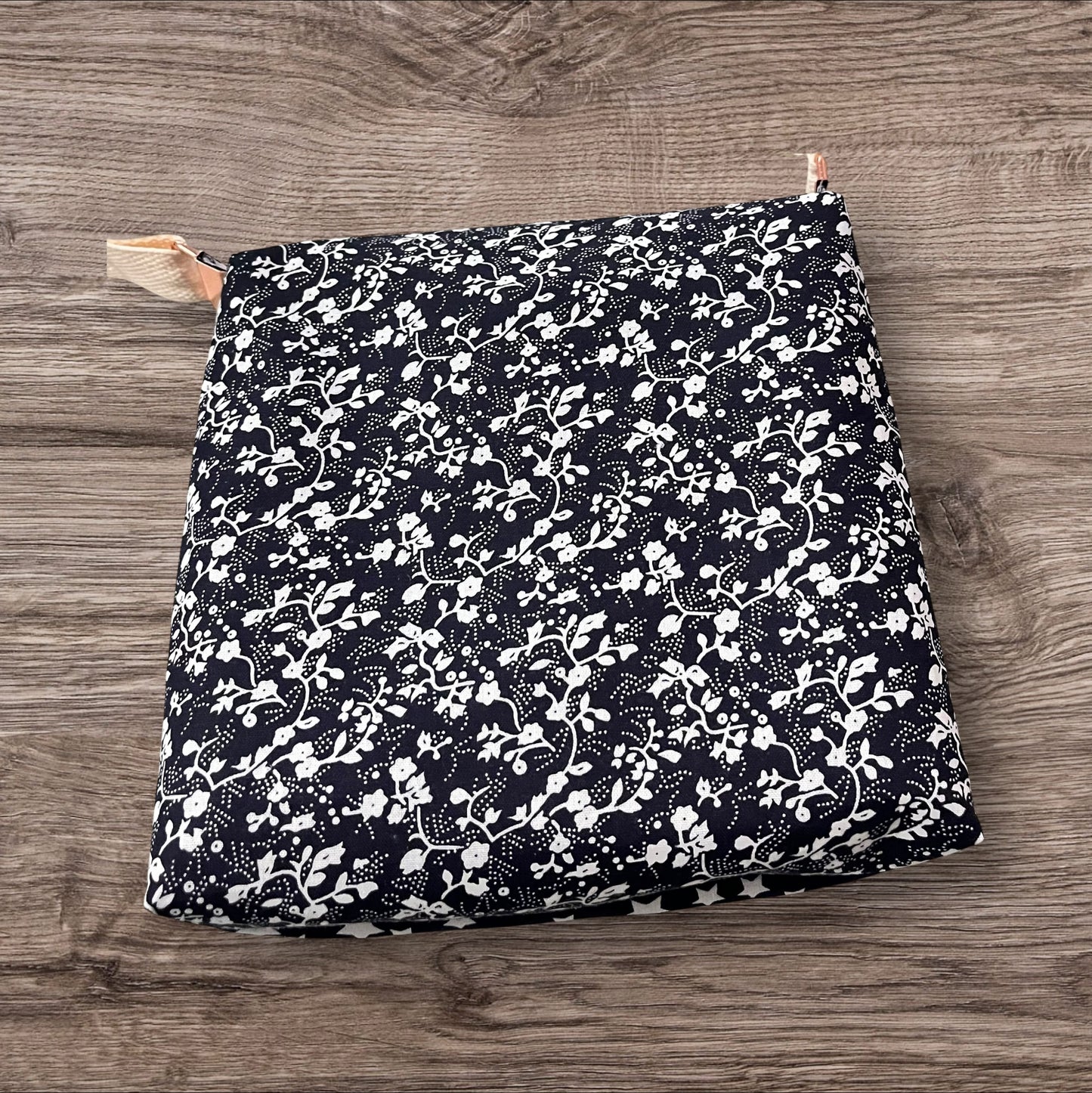 Square shoulder bag