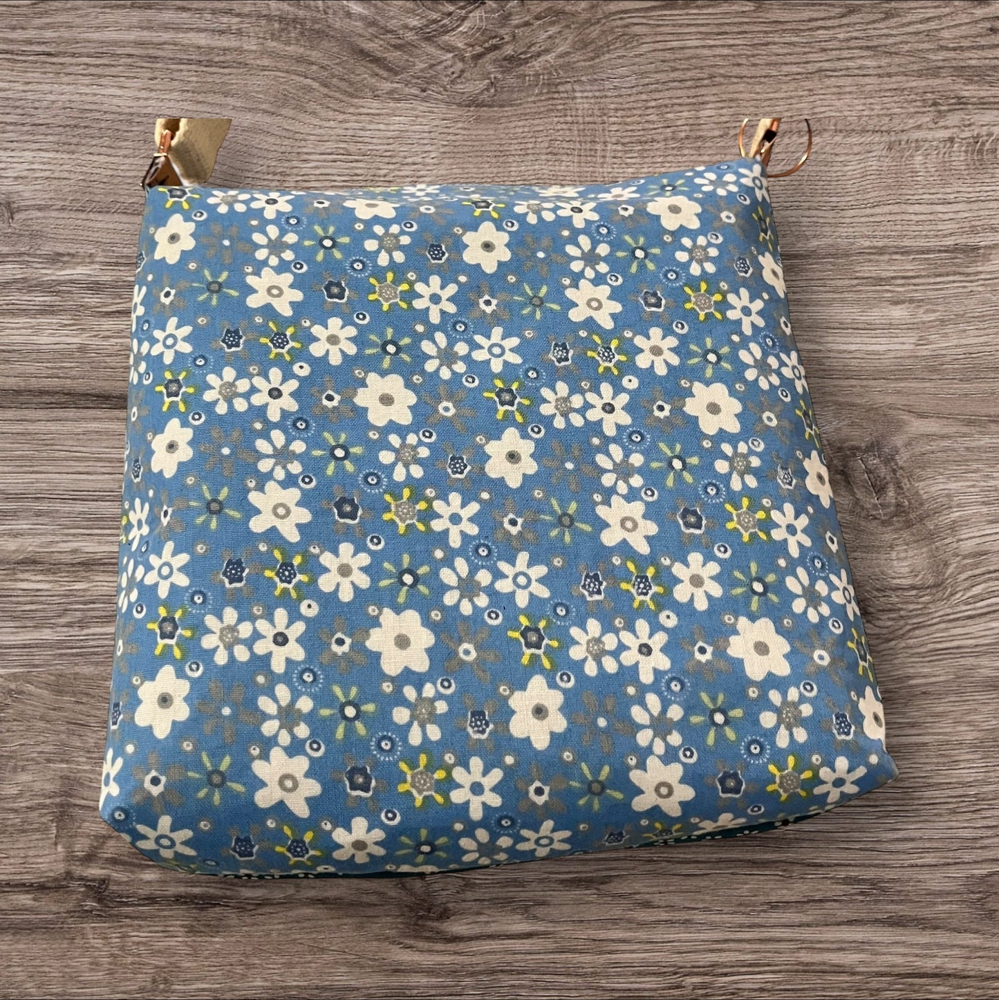 Square shoulder bag