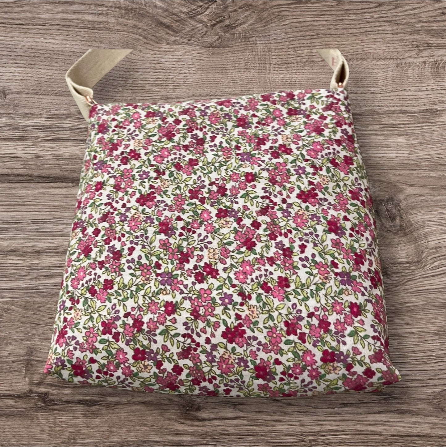Square shoulder bag