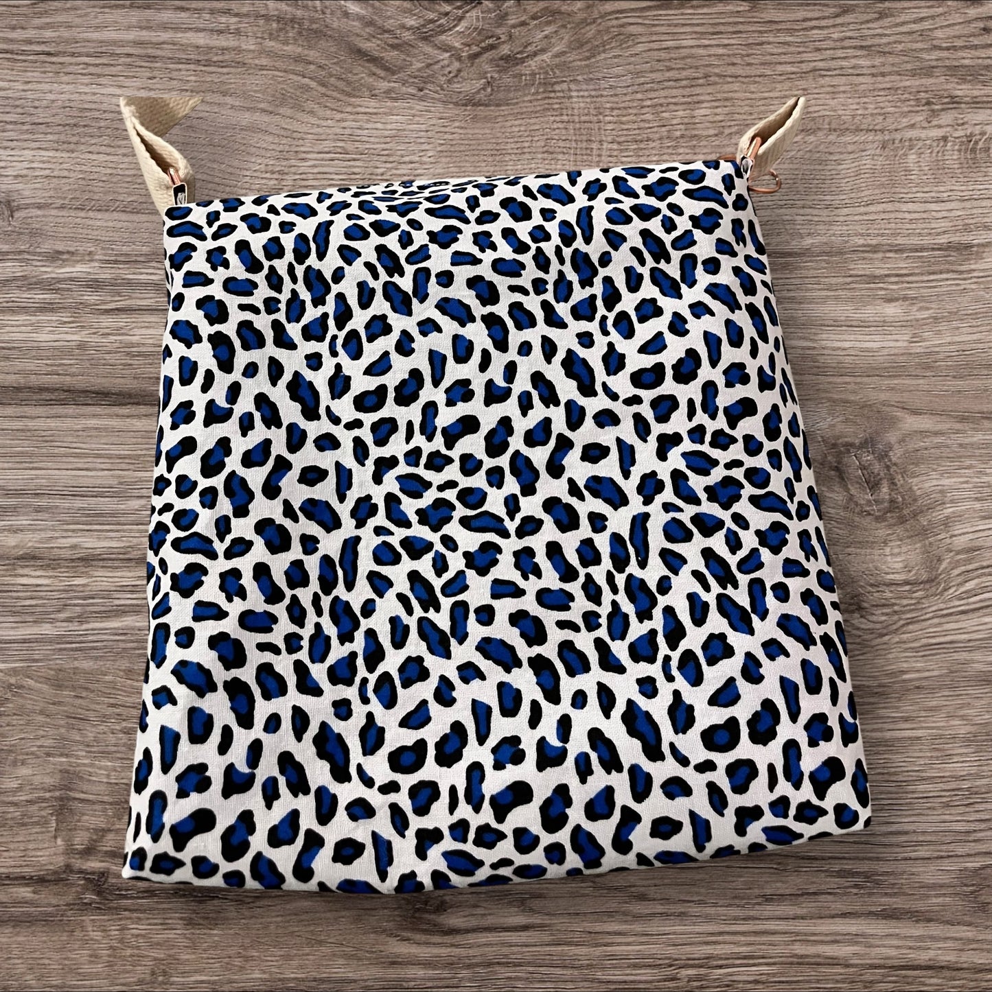 Square shoulder bag