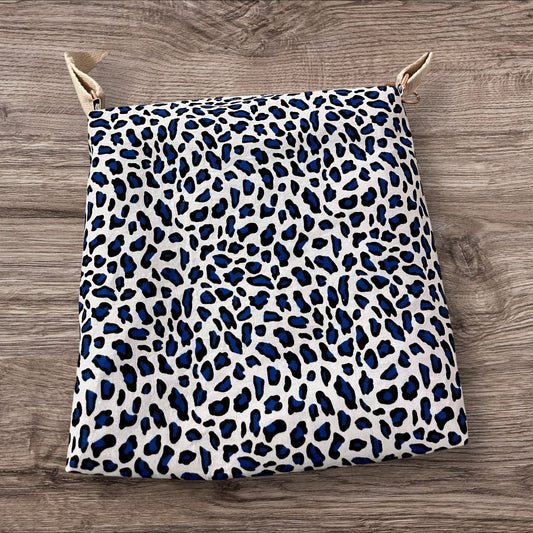 Square shoulder bag